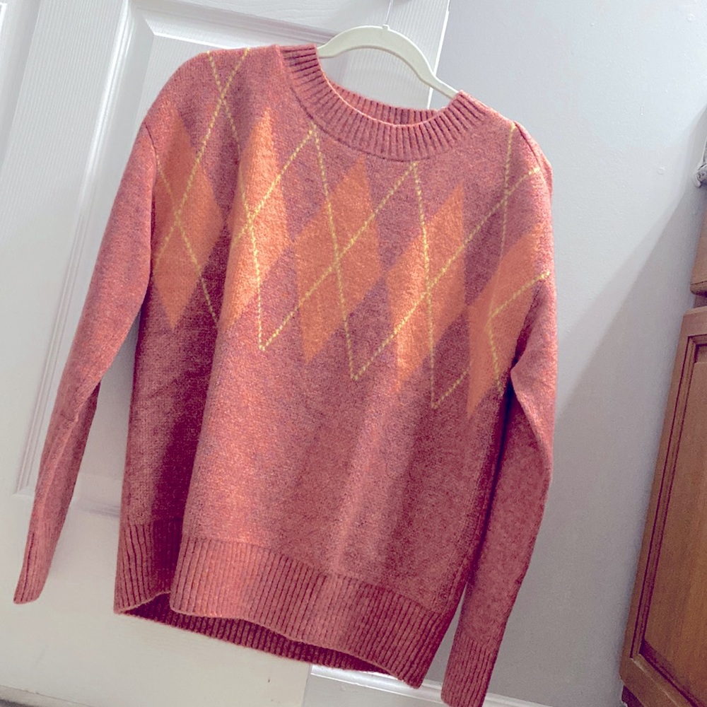 Ann Taylor loft brand argyle pink sweater